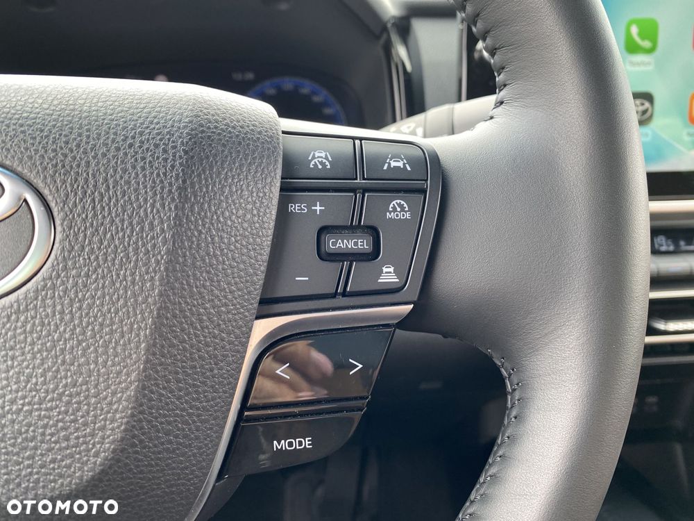 Toyota Camry - 23