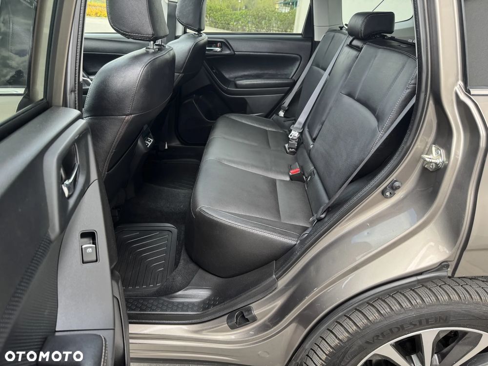 Subaru Forester 2.0 i Platinum (EyeSight) Lineartronic - 30