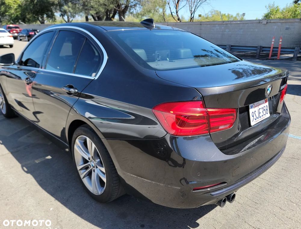 BMW Seria 3 330i Edition Luxury Line Purity - 6