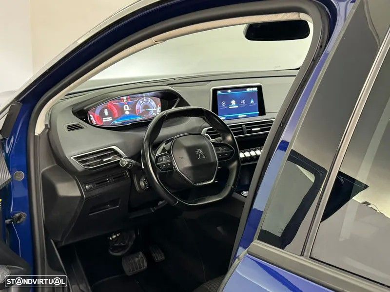 Peugeot 3008 1.2 PureTech Allure EAT8 - 22