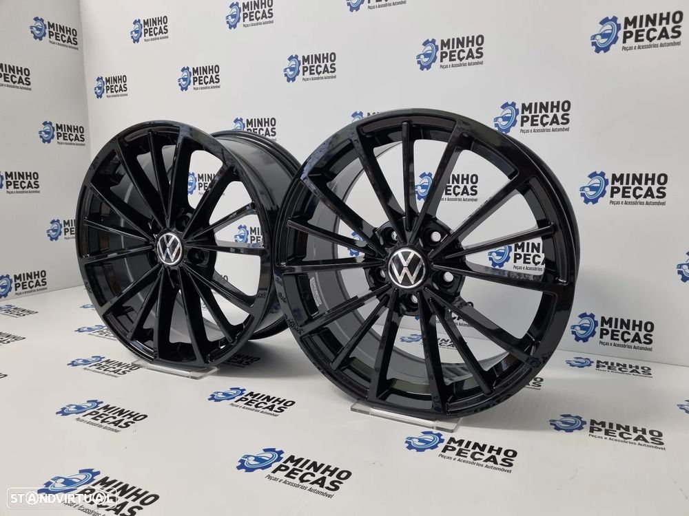 Jantes Golf 8 VIII Clubsport em 17 Preto Brilho (5x112) - 2