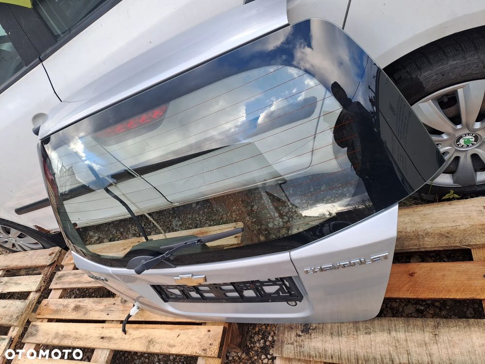 Chevrolet Aveo T250 HB 5D klapa bagażnika zderzak drzwi kod lakieru 92U - 4