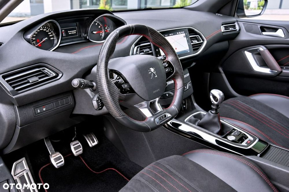 Peugeot 308 2015