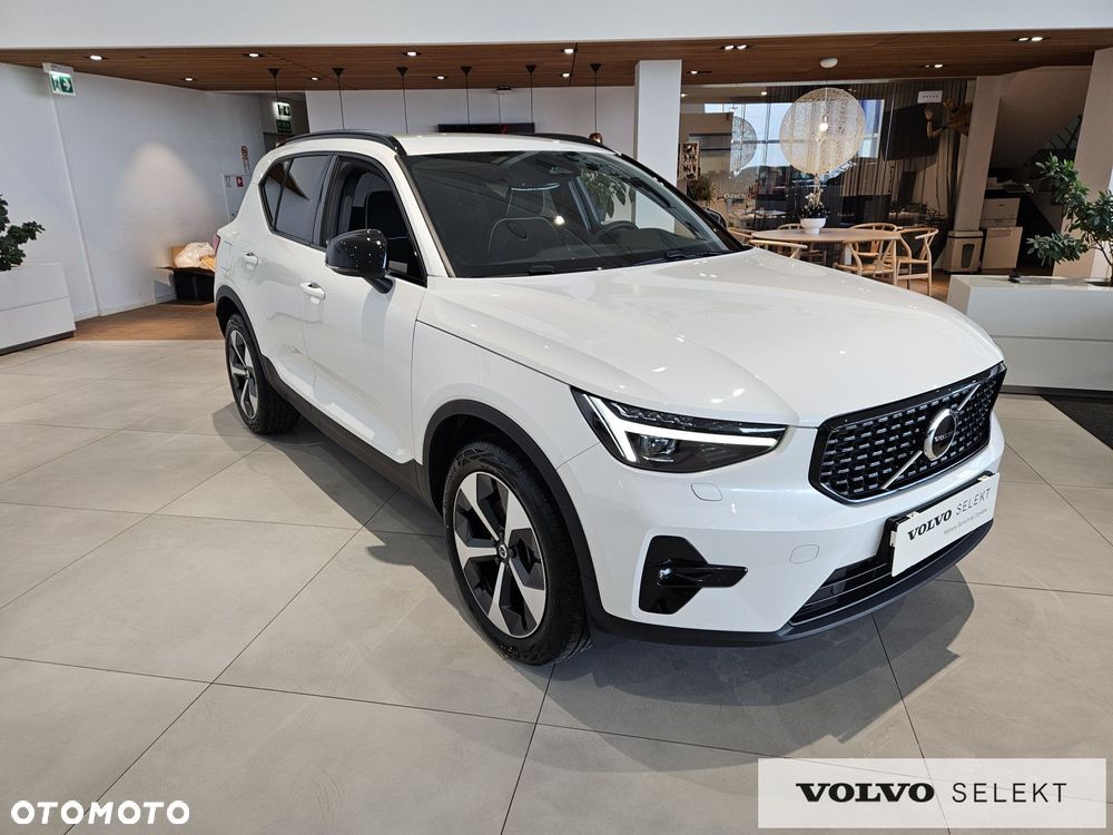 Volvo XC 40 - 4
