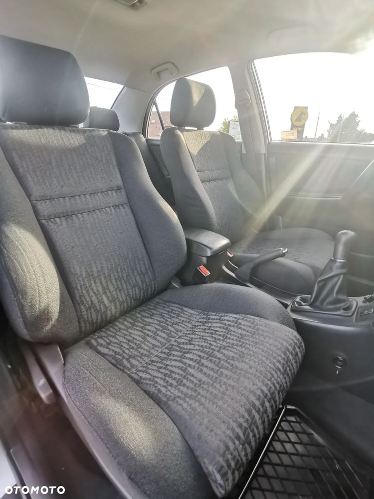 Toyota Corolla - 7