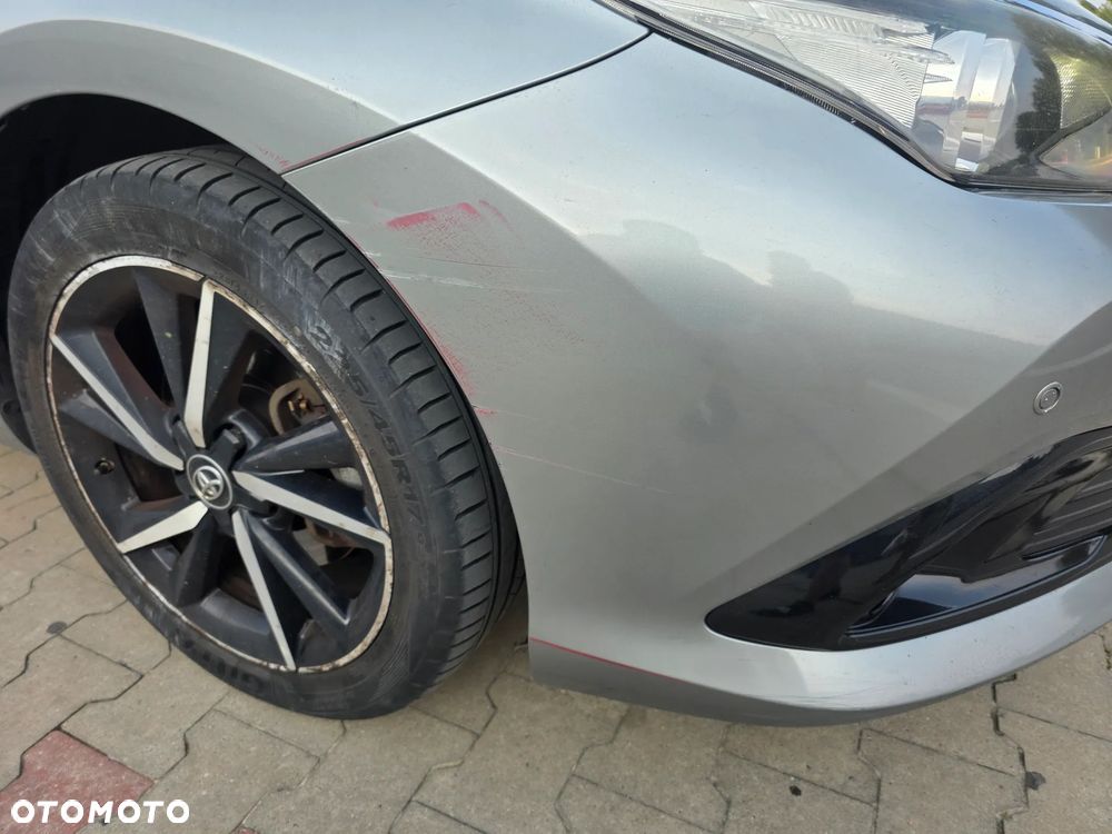 Toyota Auris 2017 photo 4