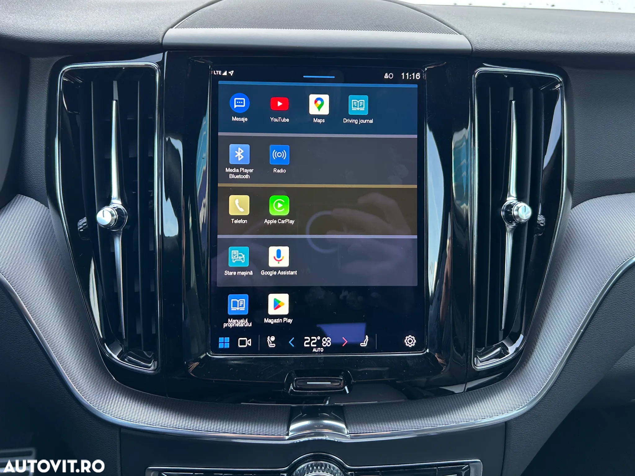 Volvo XC 60 B4 MHEV AT8 AWD R-Design - 25