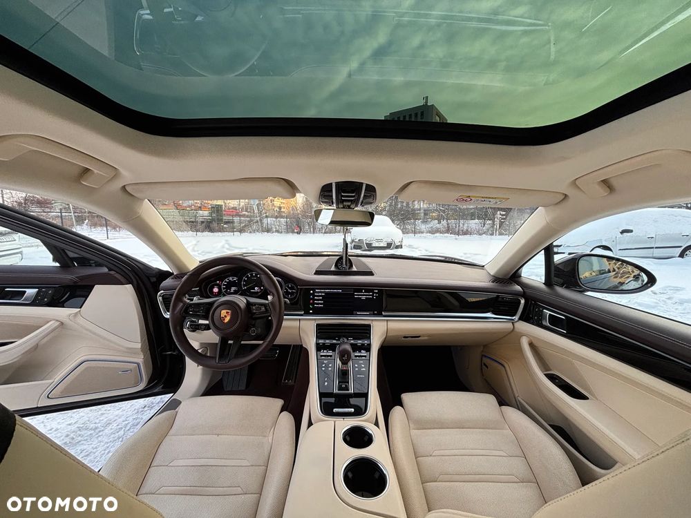 Porsche Panamera 4 E-Hybrid Executive - 17