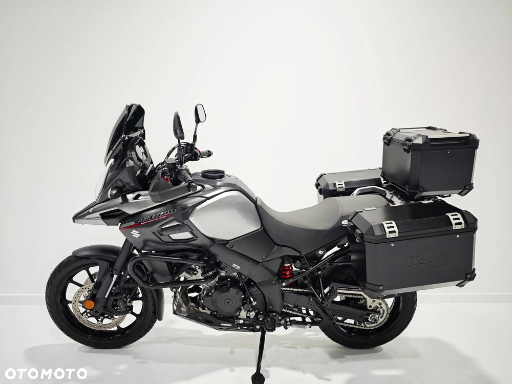 Suzuki V-STROM - 4