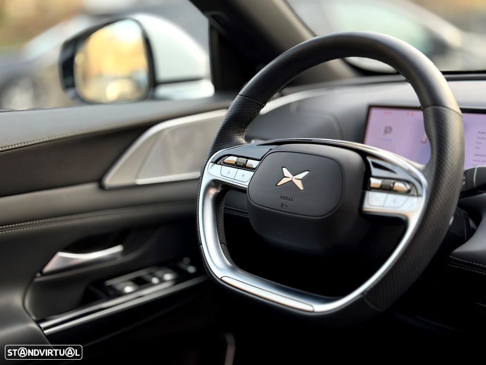 Xpeng G9 98 kWh Long Range - 26