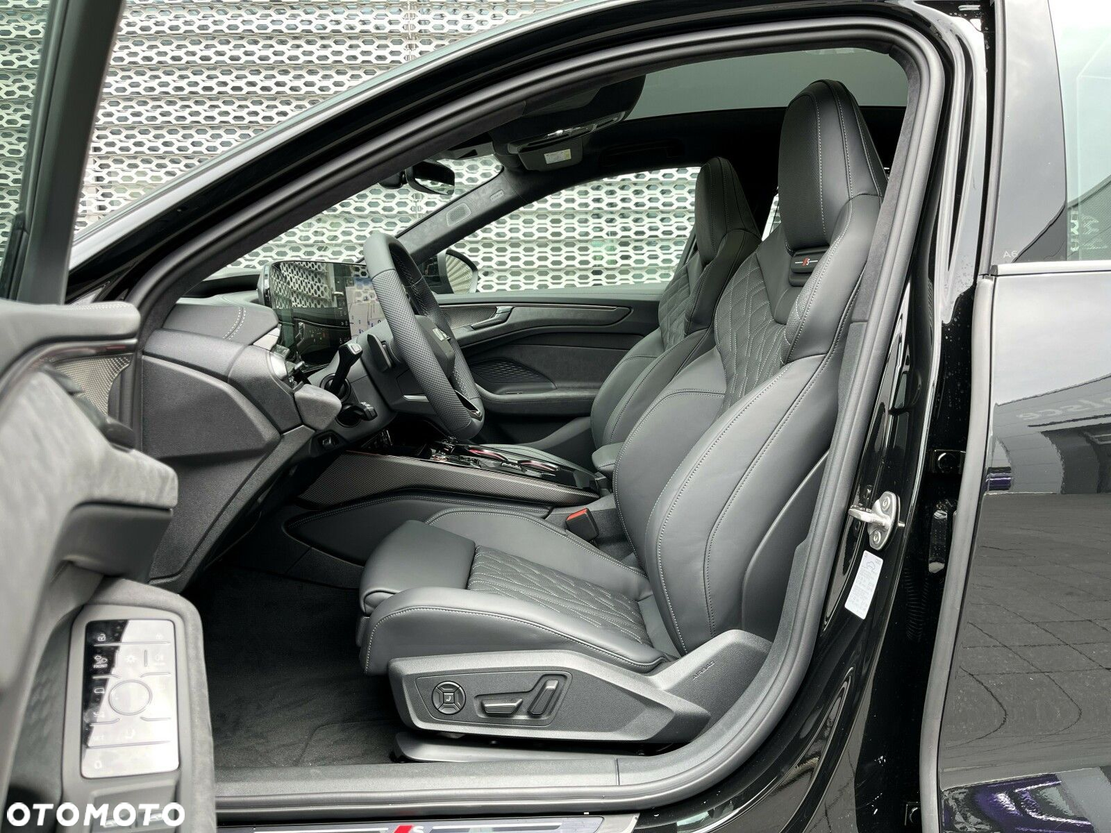 Audi A6 - 24