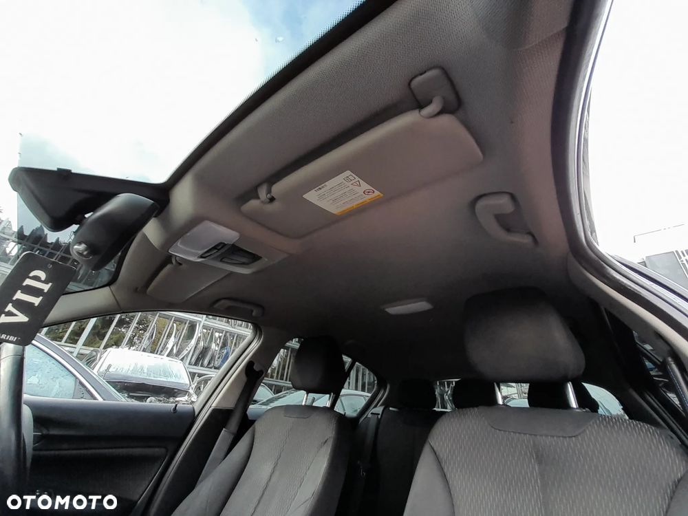 BMW F20 PODSUFITKA JASNA