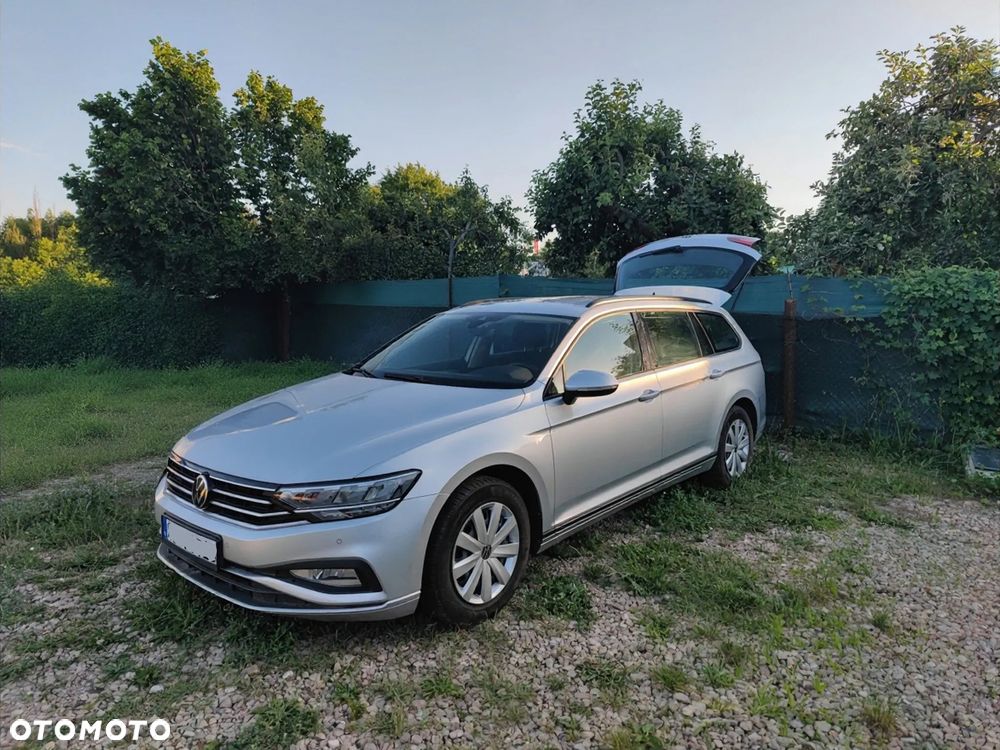 Volkswagen Passat 2.0 TDI SCR DSG Conceptline - 1
