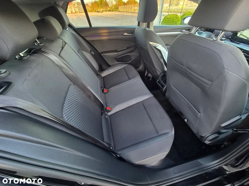 Volkswagen Golf 1.5 eTSI OPF DSG Active - 9