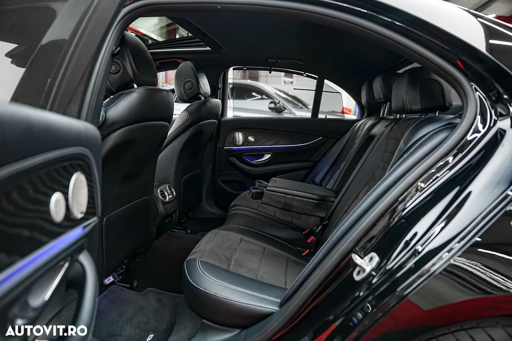 Mercedes-Benz E 300 de 4Matic 9G-TRONIC AMG Line - 6