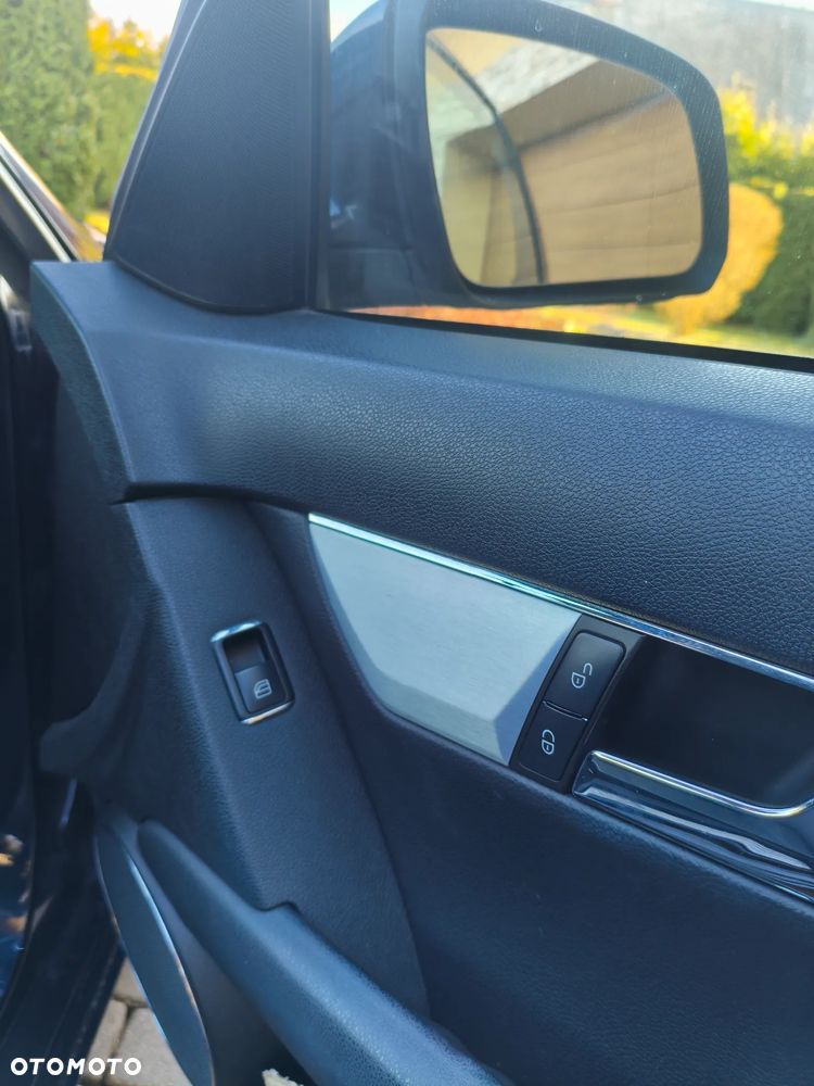 Mercedes-Benz Klasa C 180 Kompressor - 9