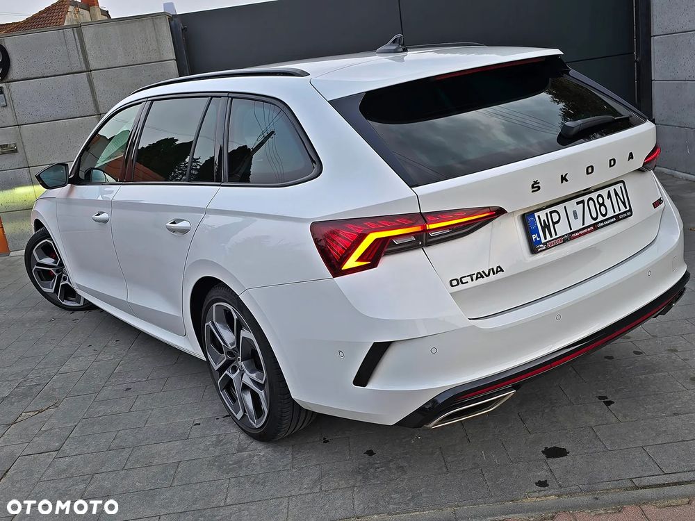 Skoda Octavia 2.0 TDI DSG RS - 7