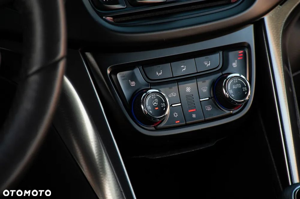 Opel Zafira C Tourer 11-16 - 34