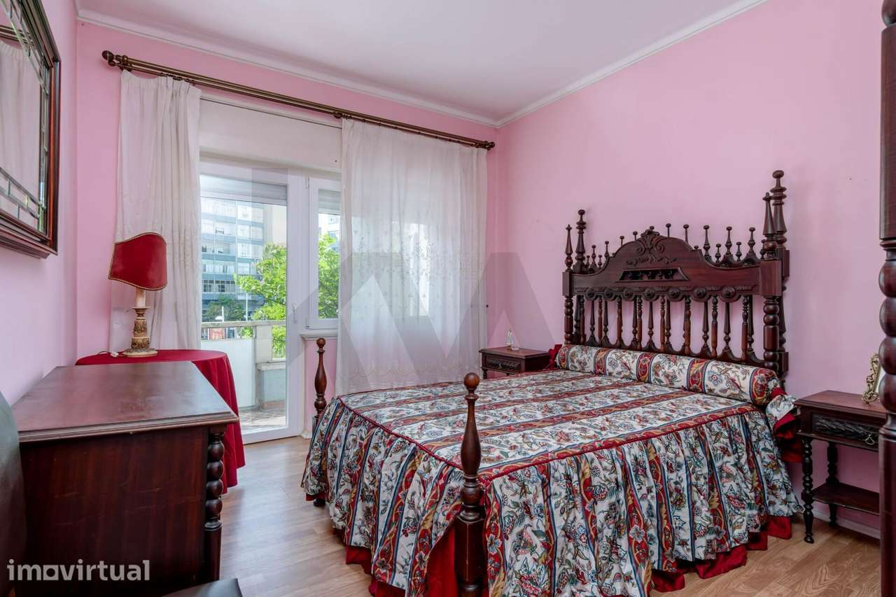 Apartamento T3 junto ao Metro de Almada – Excelente Localização (1º An - Grande imagem: 3/27