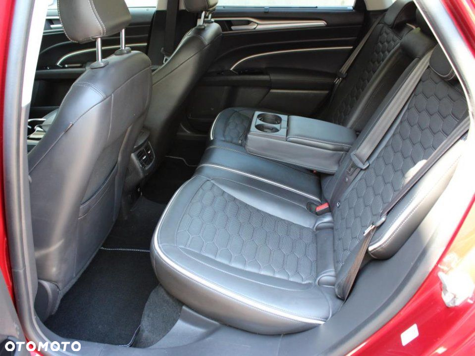 Ford Mondeo - 10