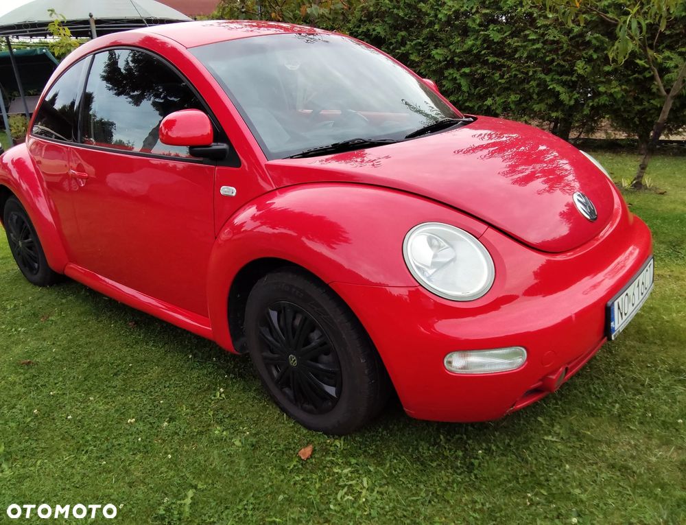 Volkswagen New Beetle - 2