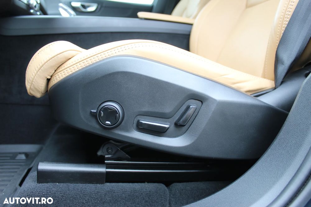 Volvo XC 60 - 21