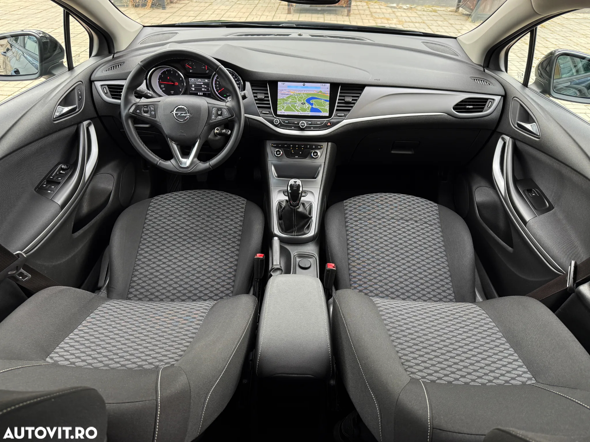 Opel Astra 1.0 Turbo Start/Stop Sports Tourer Edition - 2
