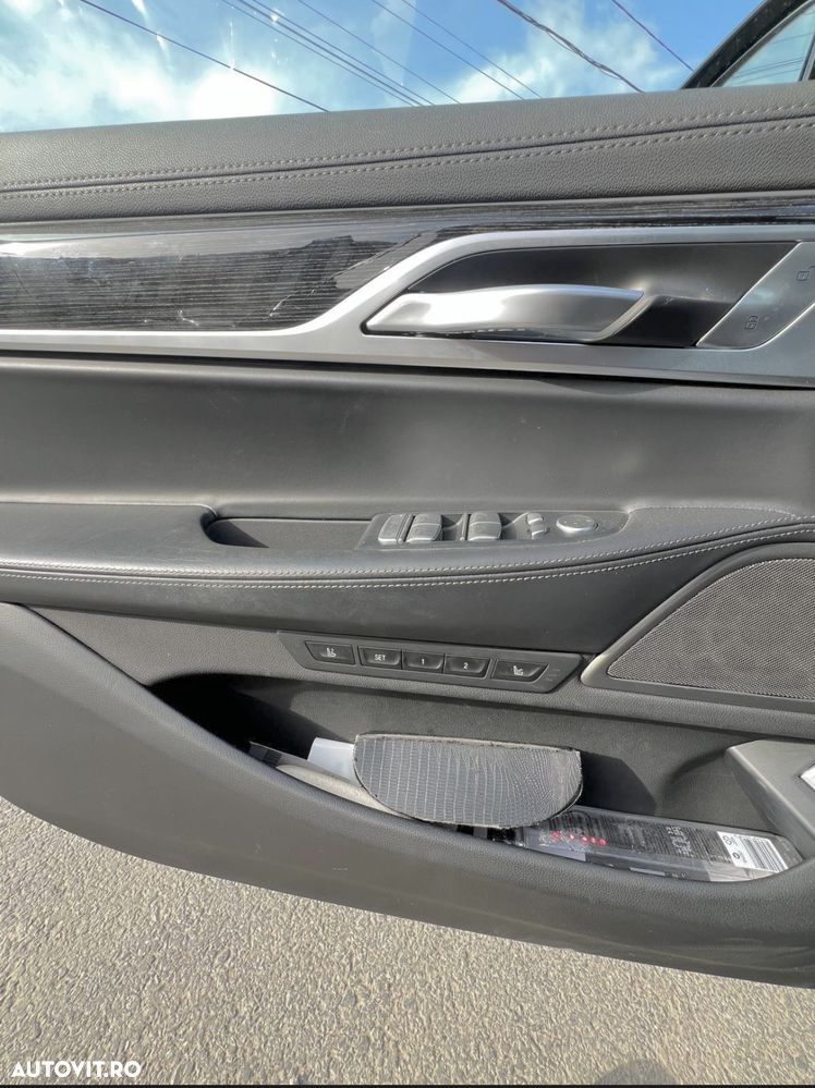 BMW Seria 7 - 5