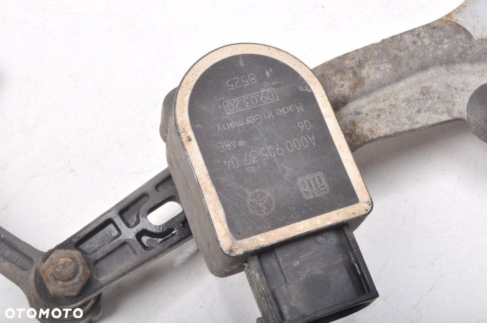 MERCEDES X253 W205 W213 CZUJNIK POZIOMOWANIA XENONÓW A0009053704 - 3