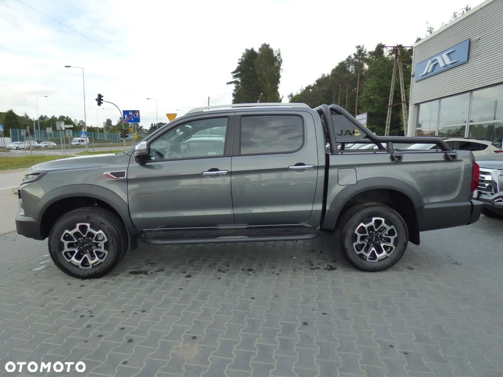 JAC T9 - 9