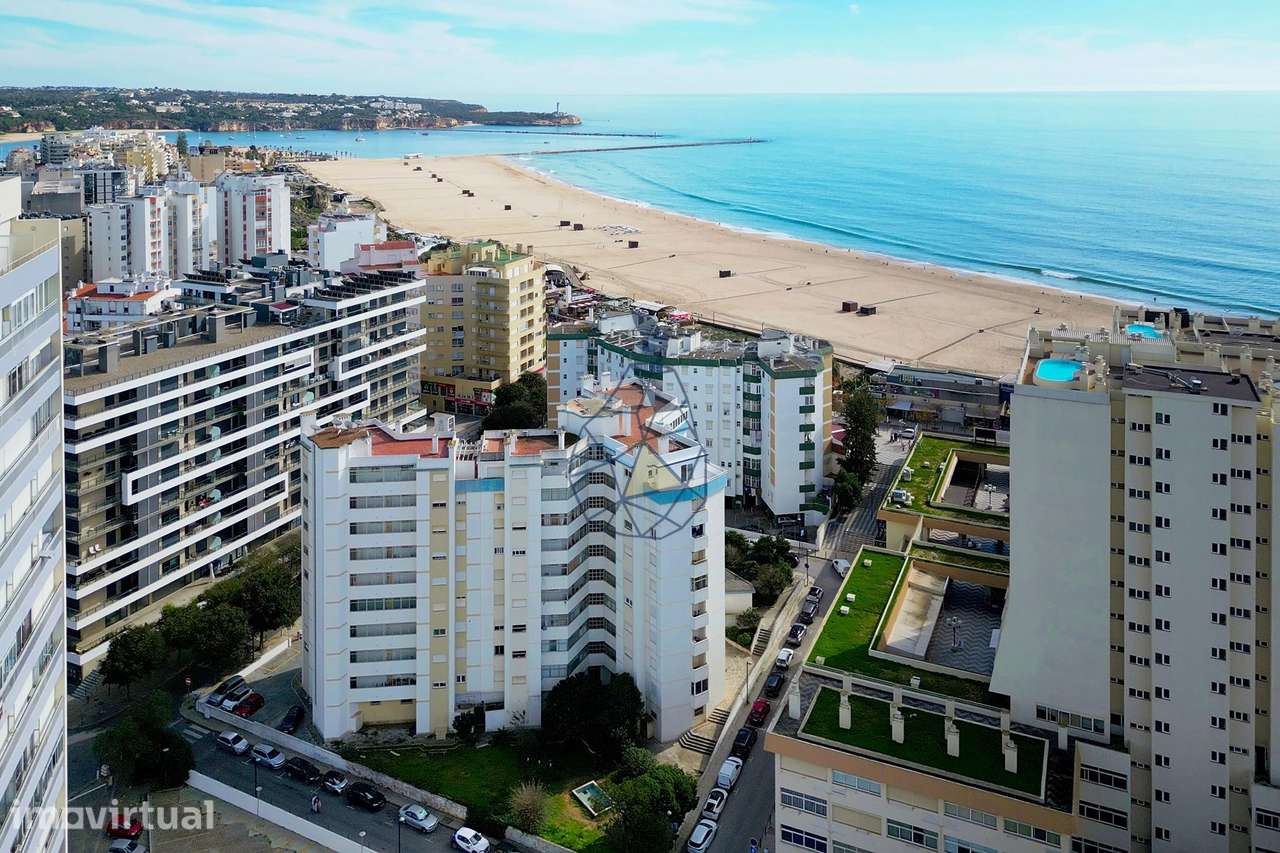 Apartamento com 2 Quartos Mobilado e Equipado com estacionamento priva - Grande imagem: 2/36