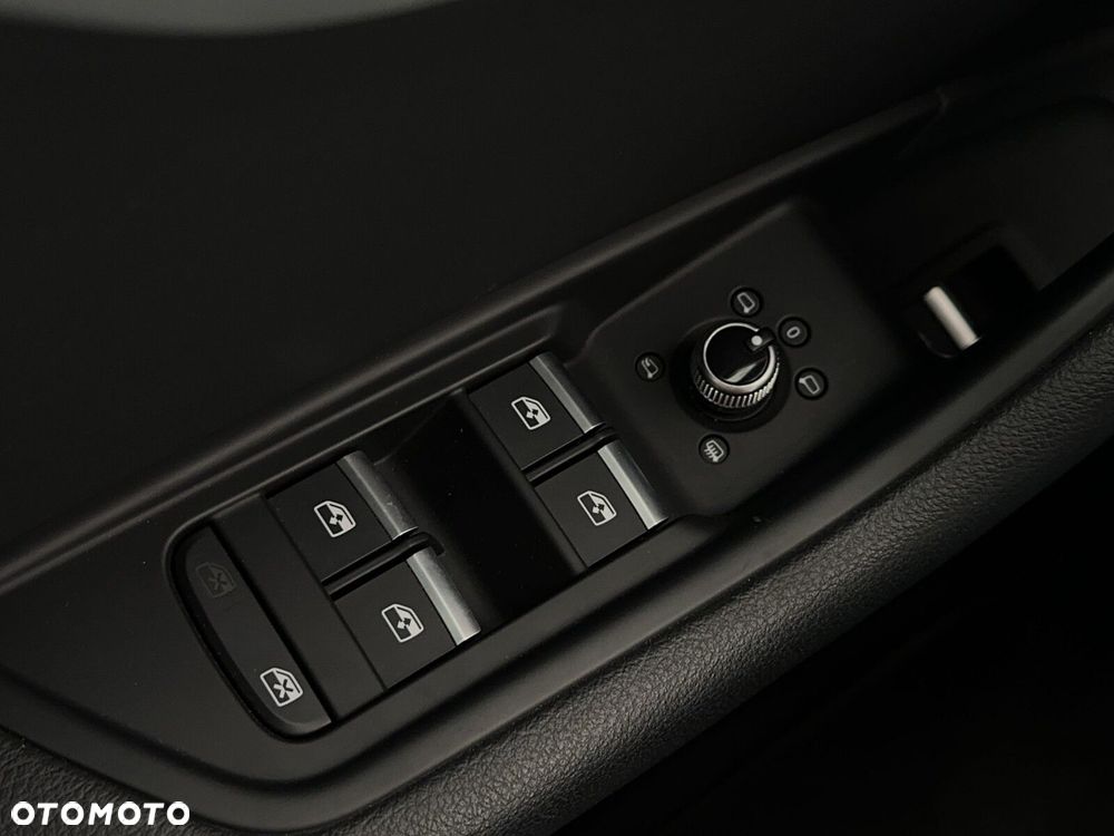 Audi A4 Limousine - 16