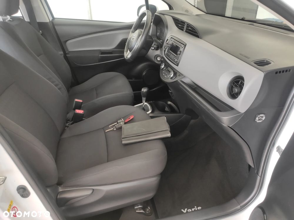 Toyota Yaris Hybrid 1.5 VVT-i Life - 17