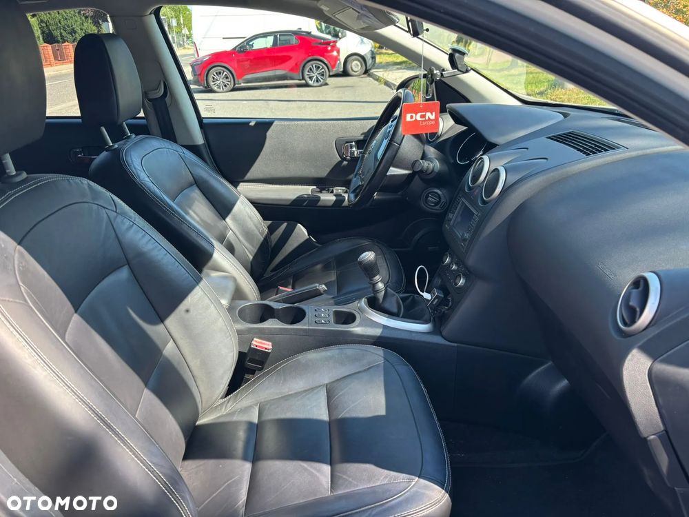 Nissan Qashqai 2.0 dCi Tekna EU5 - 8