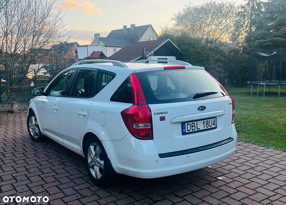 Kia Ceed 1.6 Crdi Comfort - 3