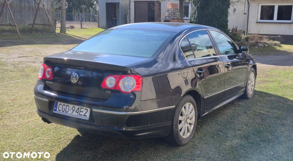 Volkswagen Passat 1.8 TSI Comfortline - 6
