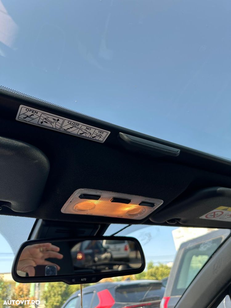 Toyota Yaris - 7