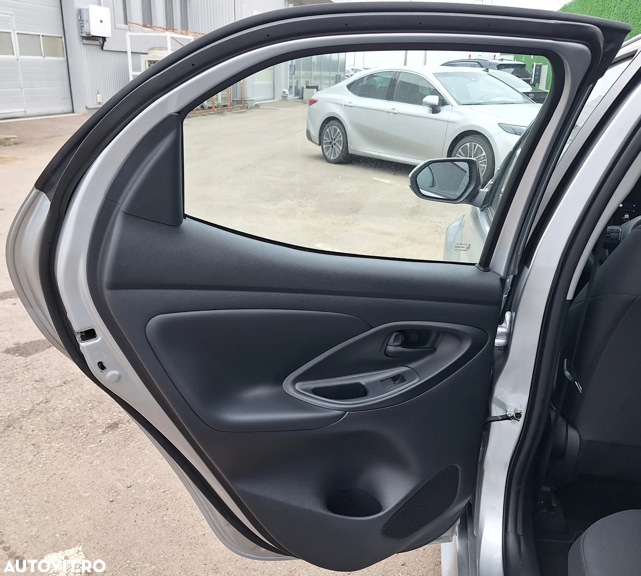 Toyota Yaris 1.5 HEV 116 CP Active - 16