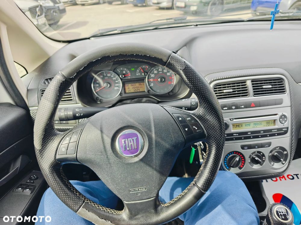 Fiat Grande Punto 1.4 8V Emotion - 20