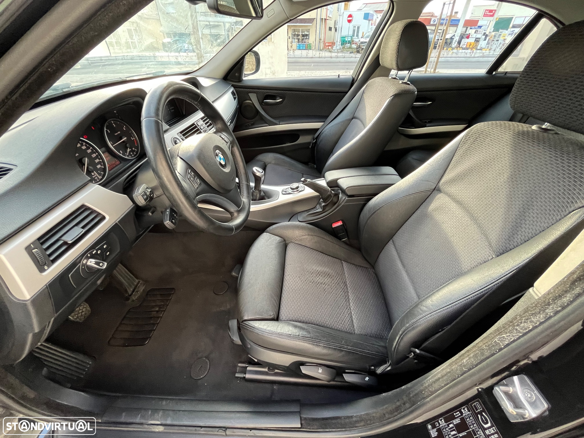 BMW 320 d Sport - 21