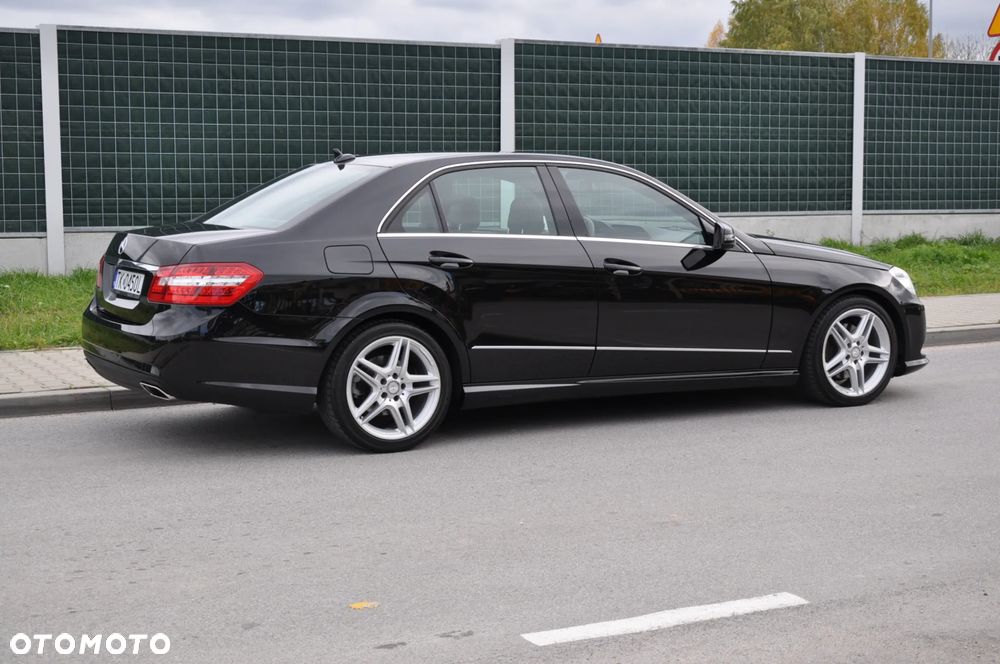 Mercedes-Benz Klasa E 250 CDI 4-Matic BlueEff Avantgarde - 25