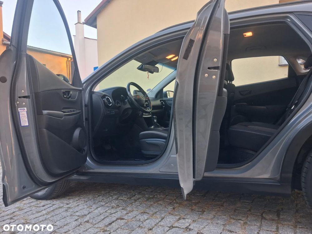 Hyundai Kona - 16
