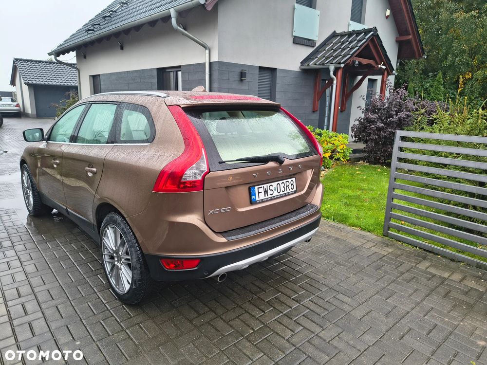 Volvo XC 60 D5 AWD Summum - 5