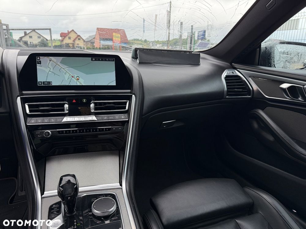 BMW Seria 8 - 12