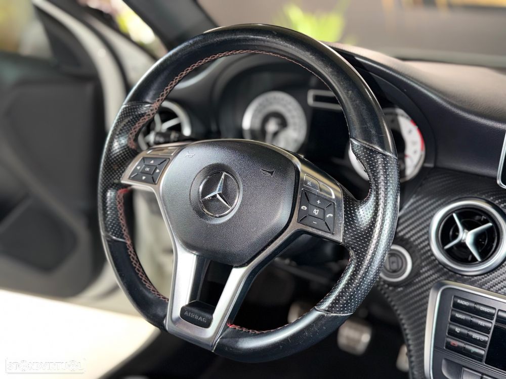 Mercedes-Benz A 180 CDI AMG Line - 21
