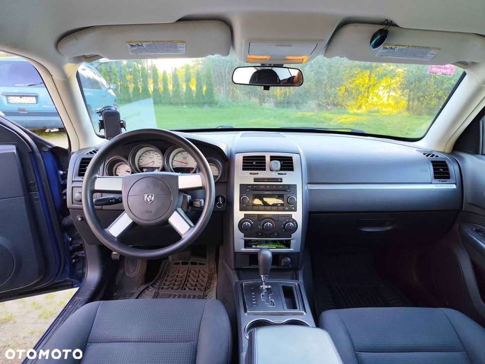 Dodge Charger 2.7 V6 SE - 6