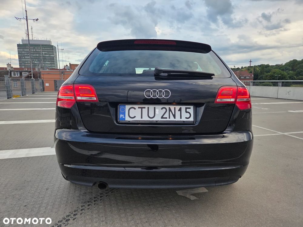 Audi A3 Sportback 2.0 TDI DPF S line Sportpaket plus - 6