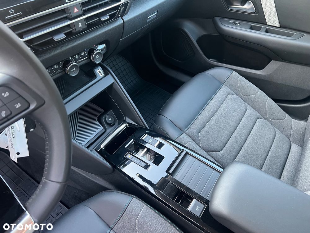 Citroën C4 1.2 PureTech Feel Pack S&S EAT8 - 24