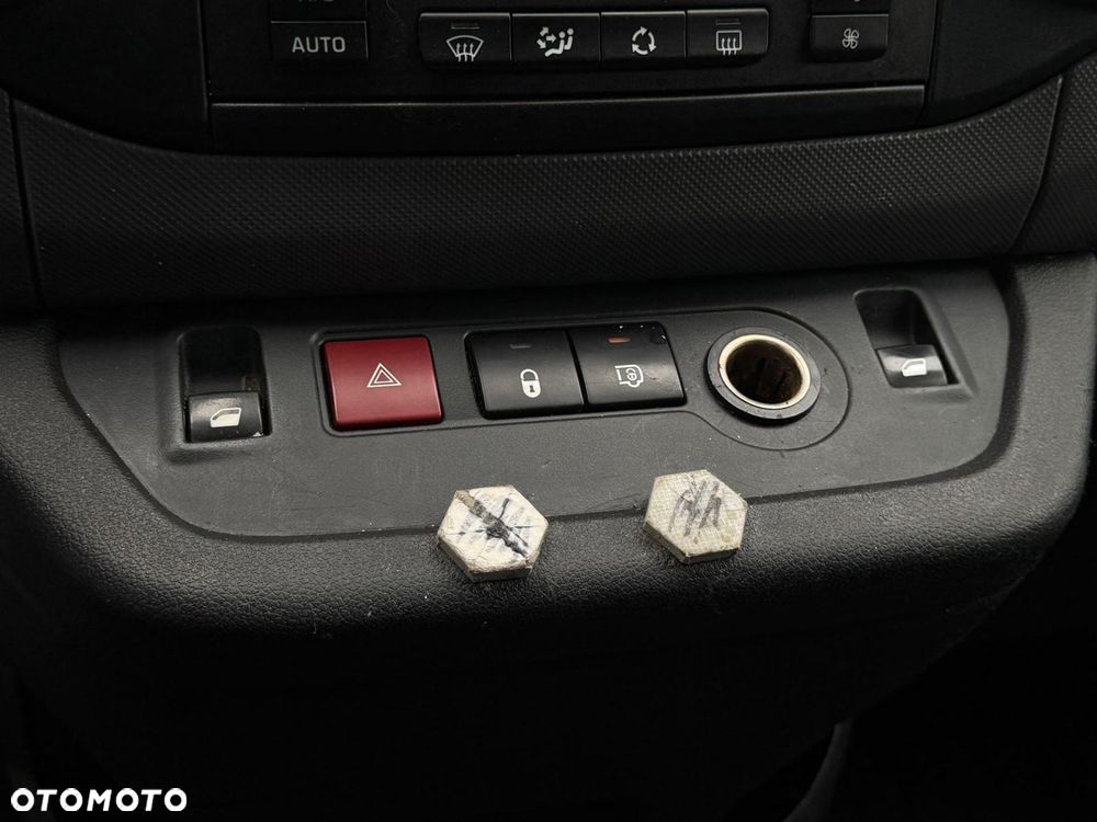 Peugeot Partner AUTOMAT 2018 F-Vat23% kamera - 16