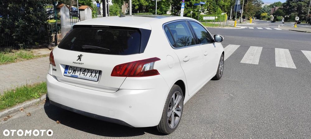 Peugeot 308 1.2 PureTech Allure S&S - 4